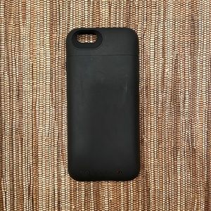 * SOLD*Mophie charing phone case